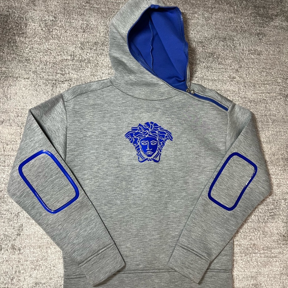 young versace sweater size 10 new